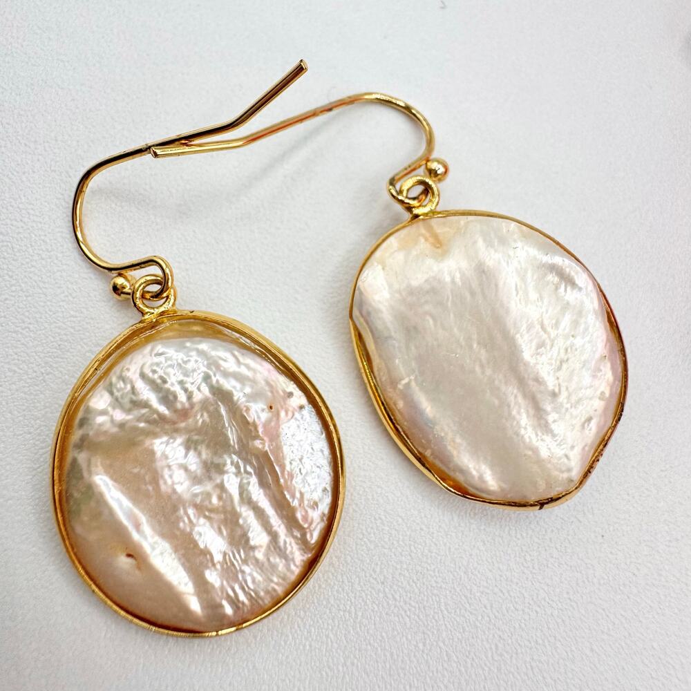 Large Coin Pearl Dangle Earrings Gold Tone Mermaidcore Sirencore Beach Bride